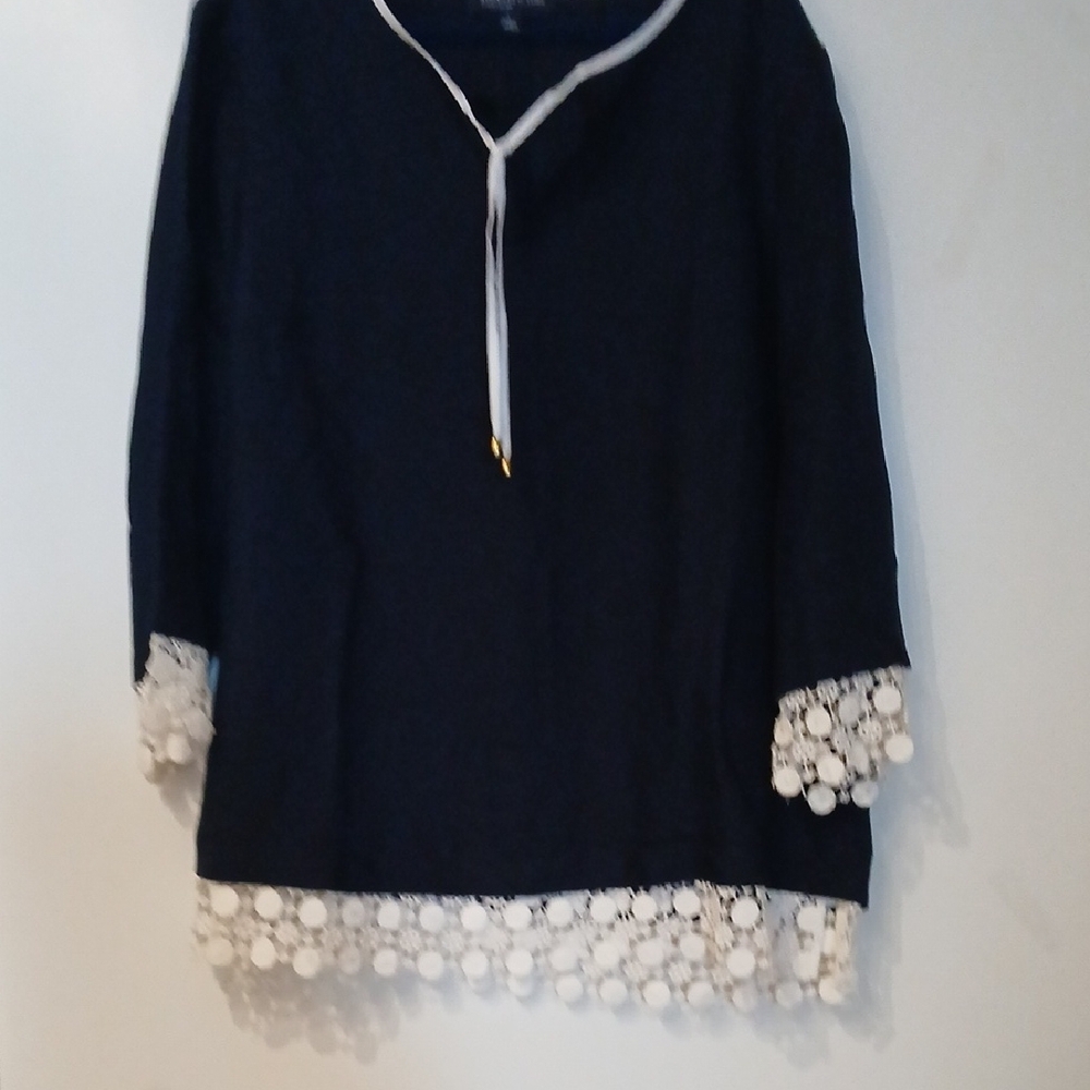 Jones New York Navy Tunic with White Lace Accents - Picture 7 of 12